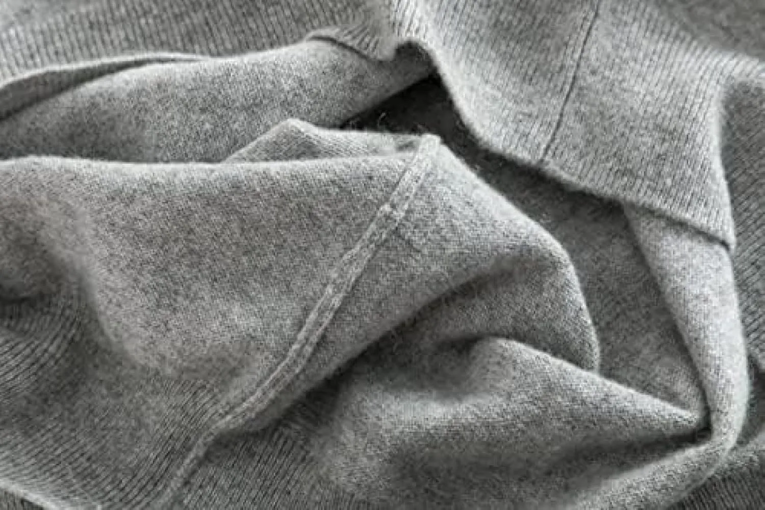 Cashmere Sweater V-Neck Long-Sleeved Solid Color Pullover Sweater Men's Bottoming Shirt,Grey,L