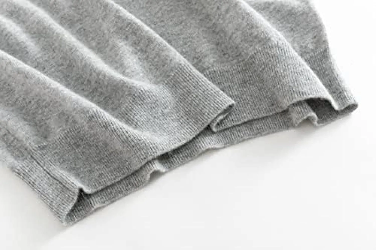 Cashmere Sweater V-Neck Long-Sleeved Solid Color Pullover Sweater Men's Bottoming Shirt,Grey,L