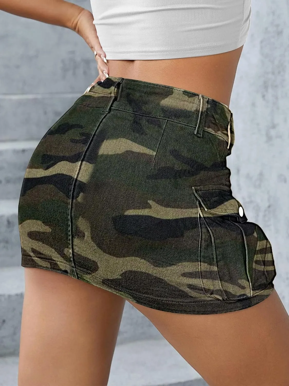 Low Waist Cargo Skirt Women Button Mini Cargo Denim Skirt with Pocket Mini Skirt
