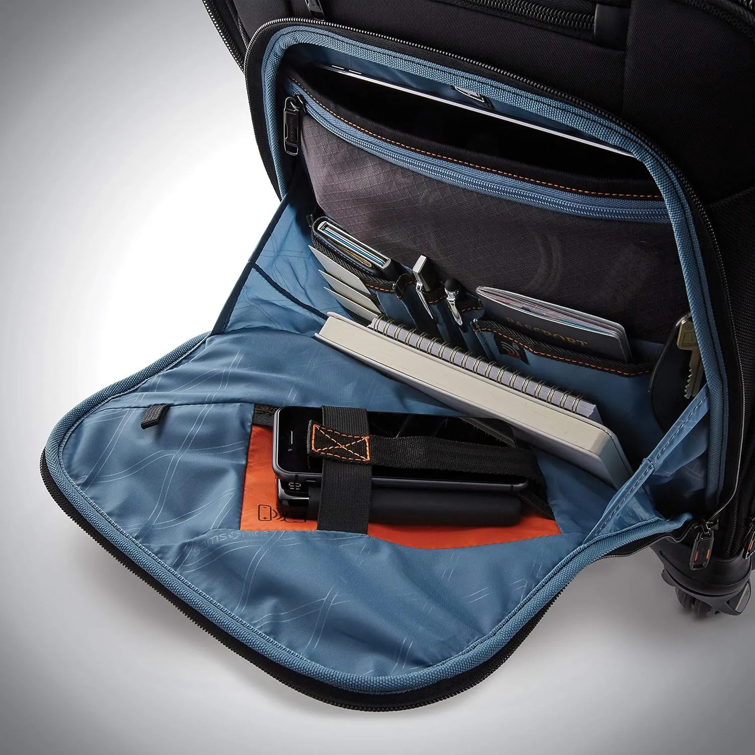 Samsonite PRO Expandable Spinners