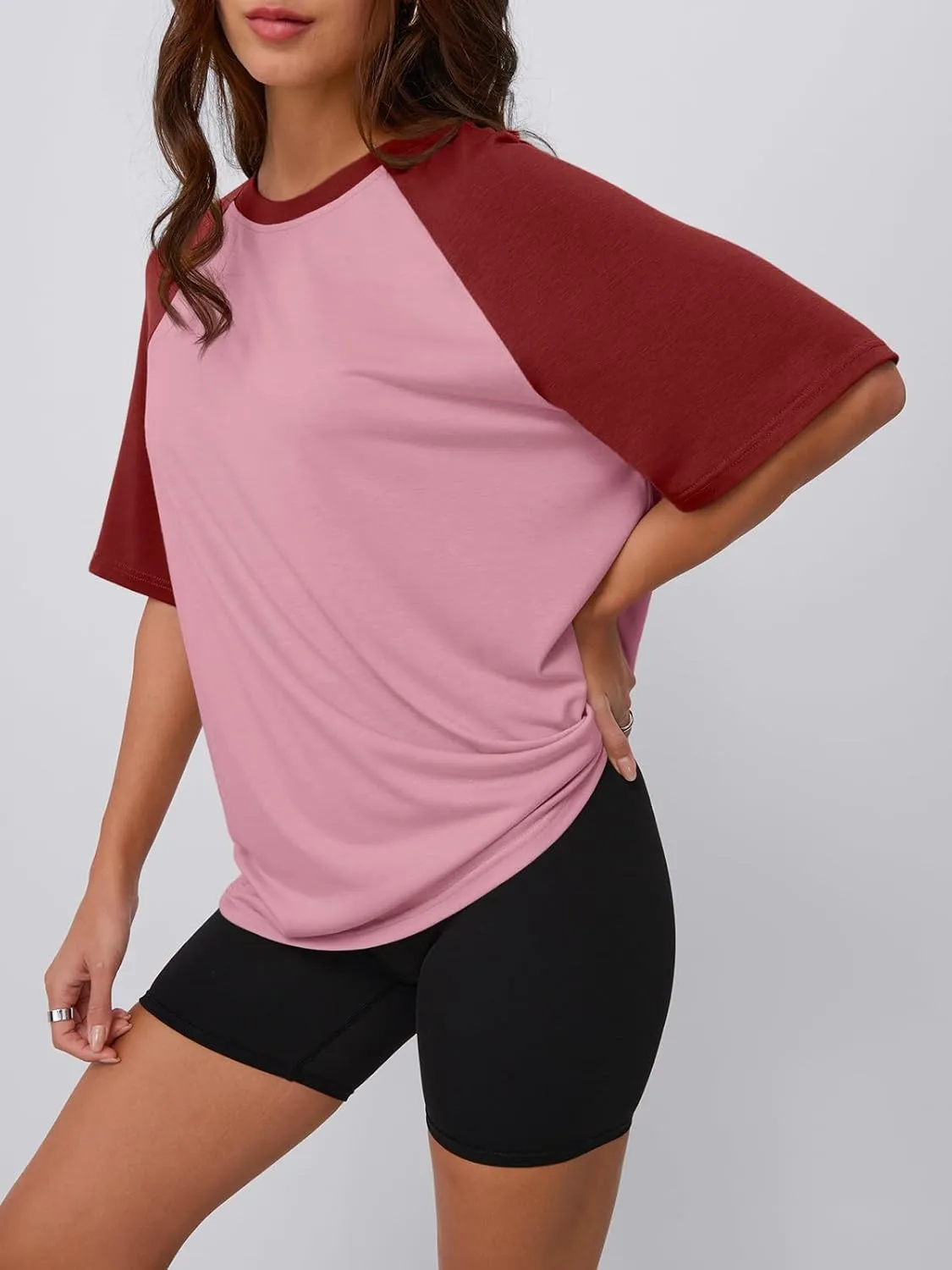 Trendy Queen Oversized Short Sleeve T Shirts for Women Workout Casual Summer Tops Loose Fit Cute Basic Tees